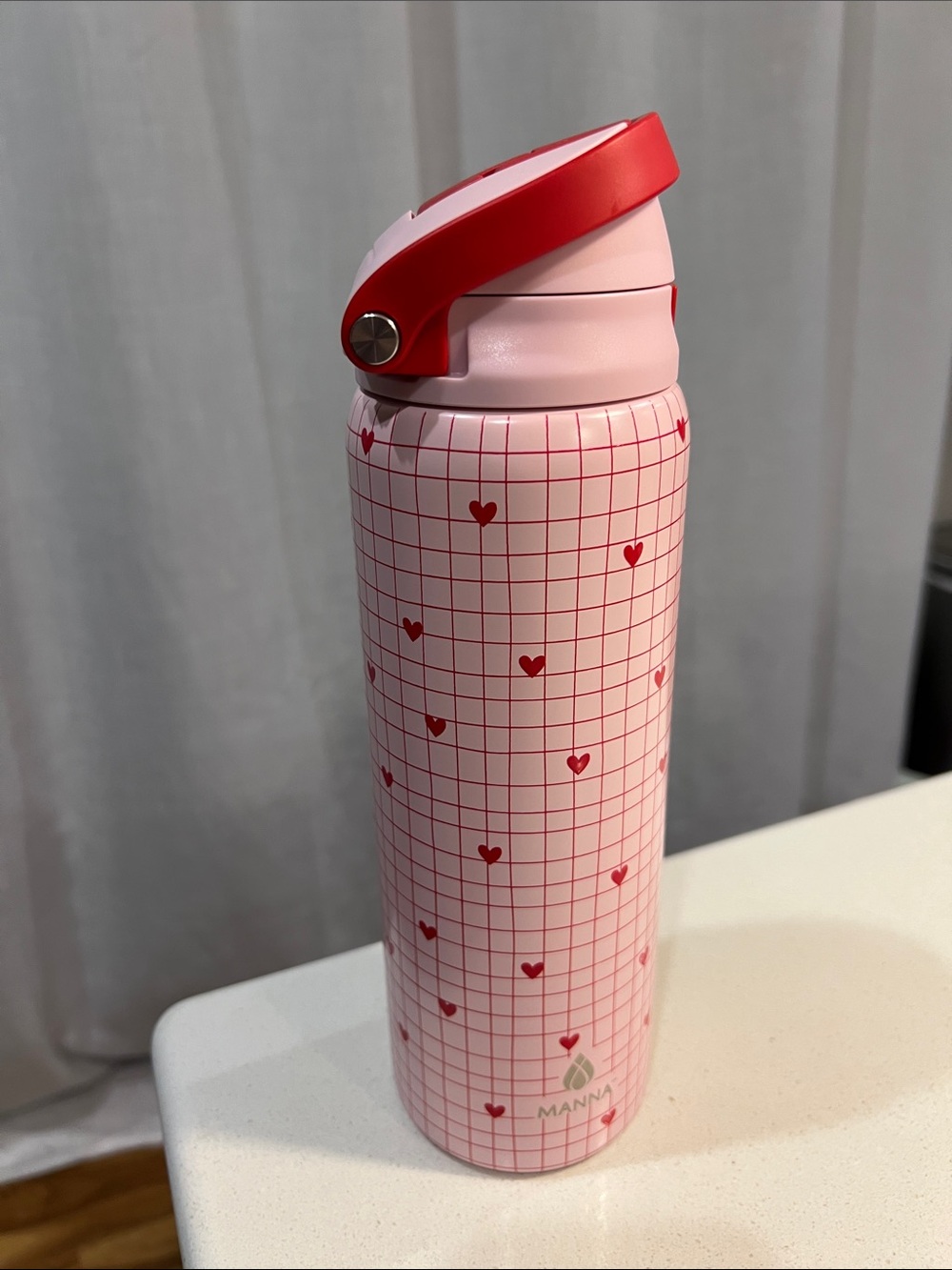 Manna Pink Heart 30 oz Water Bottle